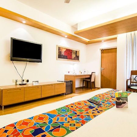 FabHotel Raj Darbar Iffco Gurgaon Bagian luar foto