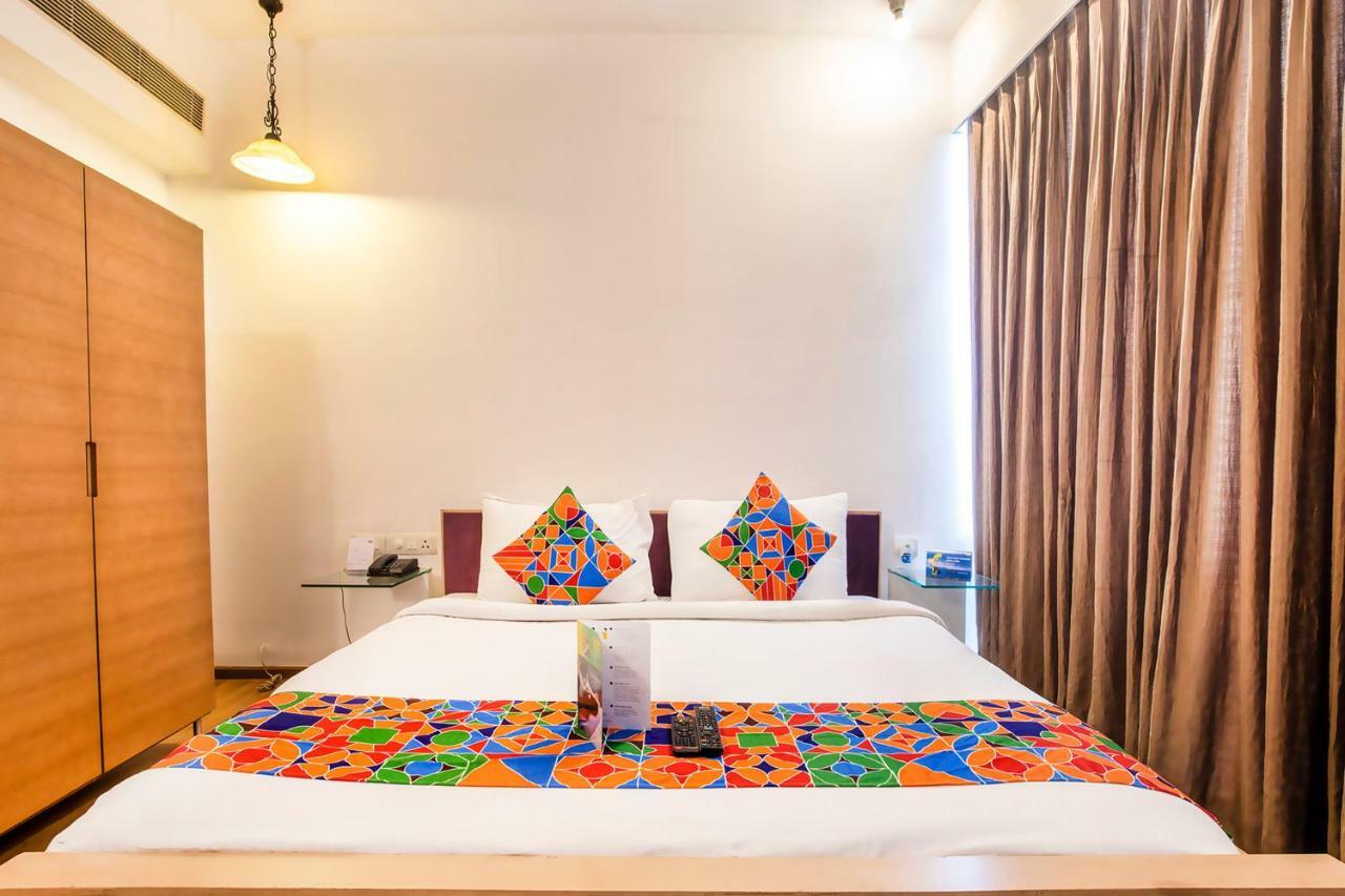 FabHotel Raj Darbar Iffco Gurgaon Bagian luar foto